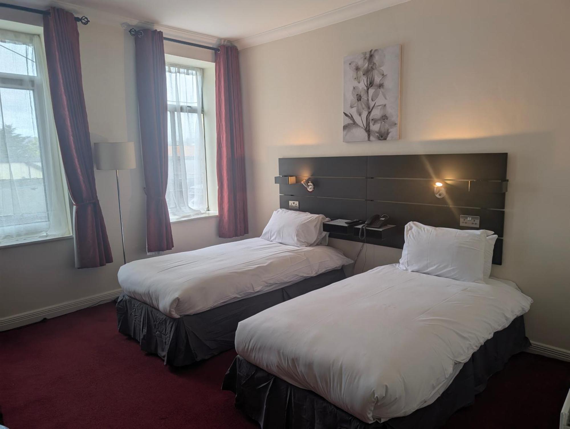The Western Hotel Claremorris Zewnętrze zdjęcie